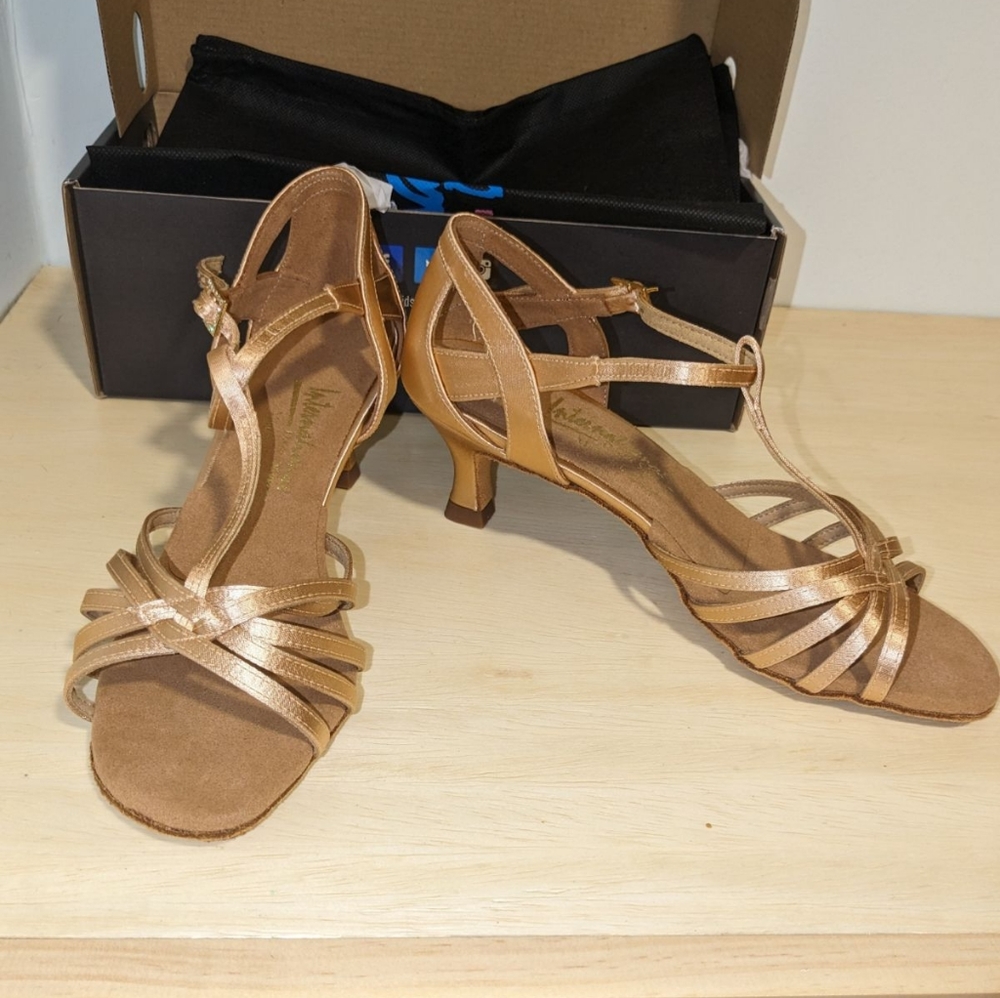 International Dance Shoes Lucia Peach Satin